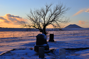 Des Moines Cemetery - Capulin Volcano