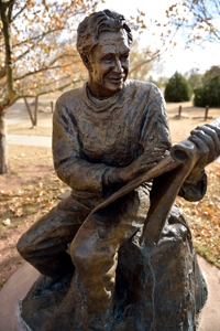 Rudolfo Anaya sculpture